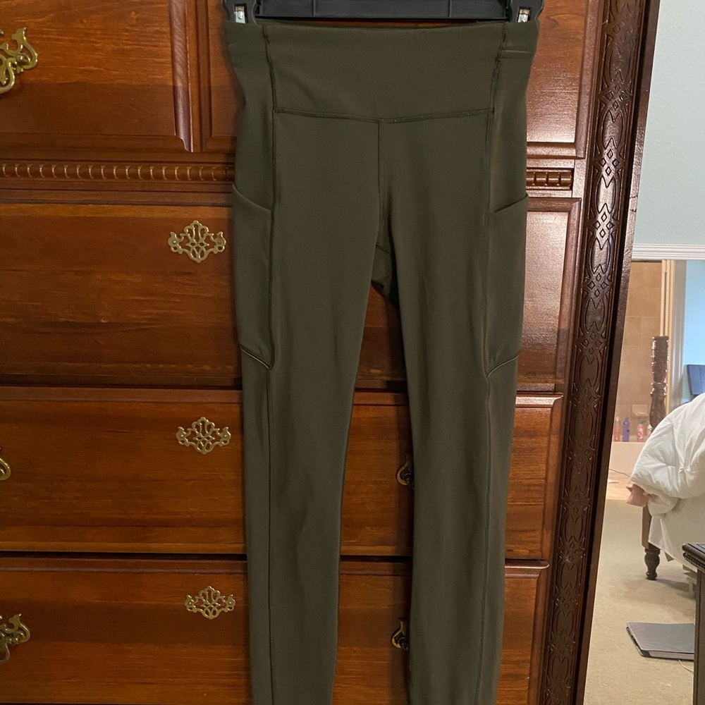 Lulu lemon size 2 leggings